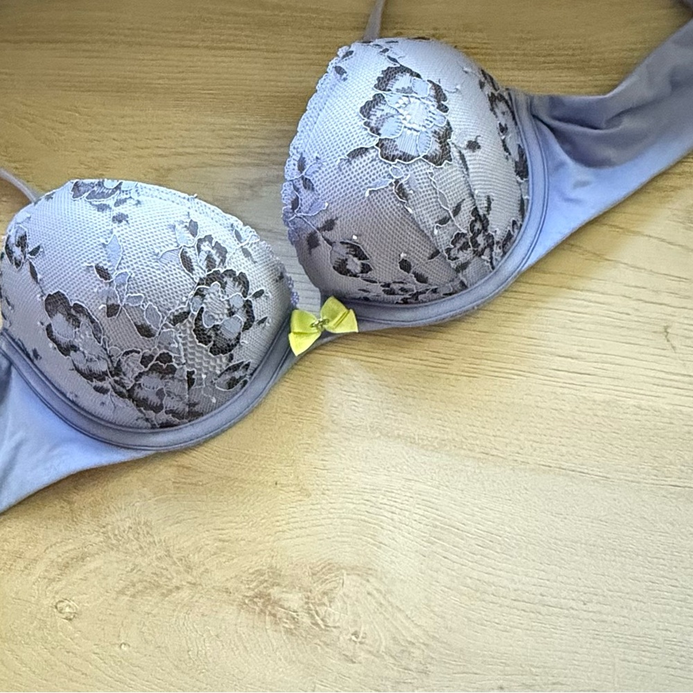 Body by Victoria push up bra